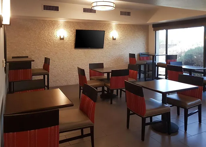 Comfort I-10 West At 51st Ave 4*